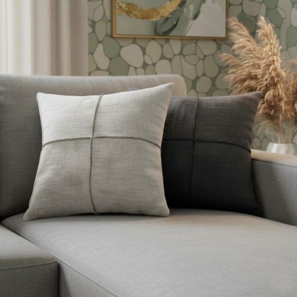 SQUARE FELT PILLOWS STYLE